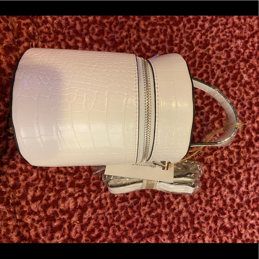 white  3” bag
